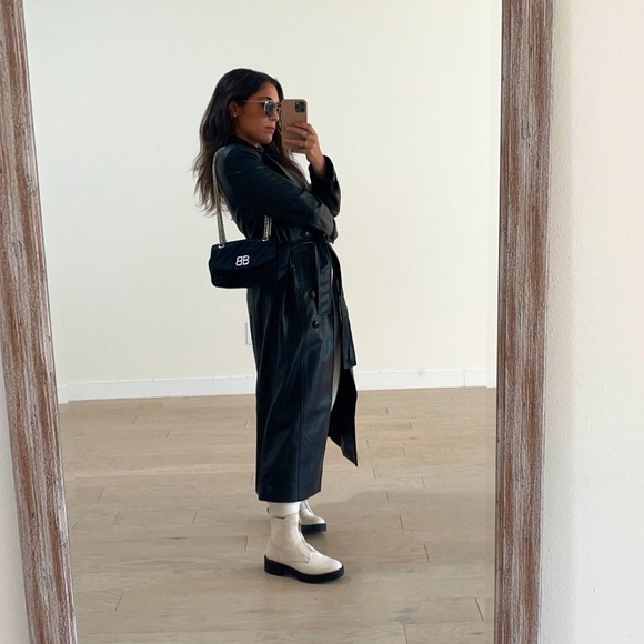 Balenciaga Satin Jacquard BB Round Shoulder Bag Black - Picture 4 of 4